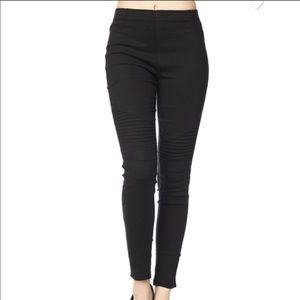 The Max, Moto Leggings